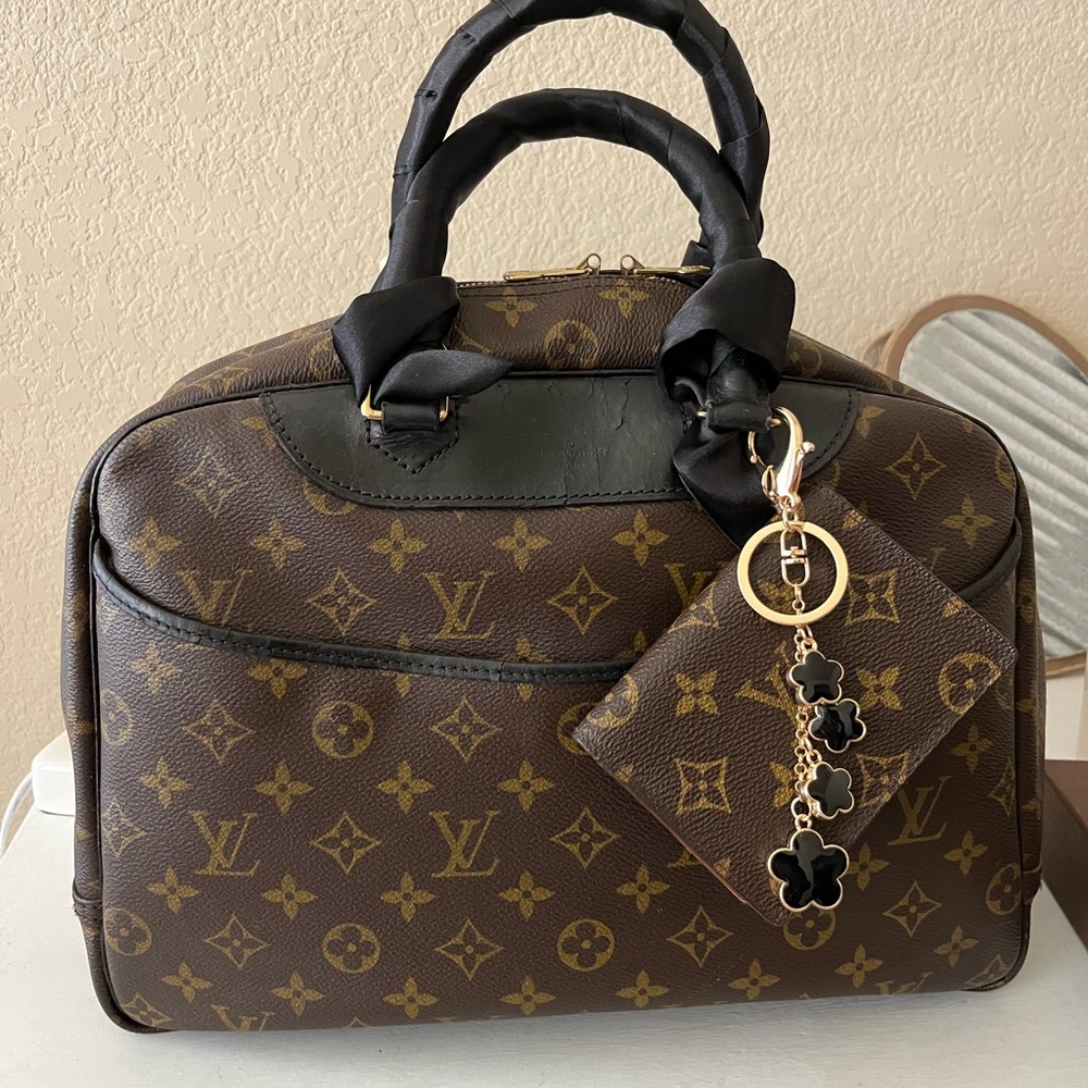 Louis Vuitton Deauville